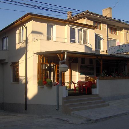 Guest Rooms Grudovi Obzor Zewnętrze zdjęcie